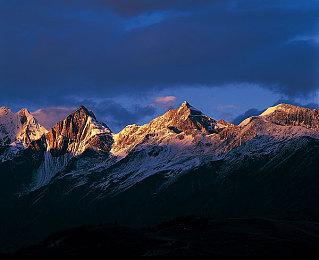 凯德归来？《命运2：终焉之形》独立展示8月23日举行